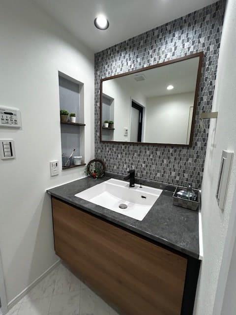 ���ʑ�E���ʏ� -