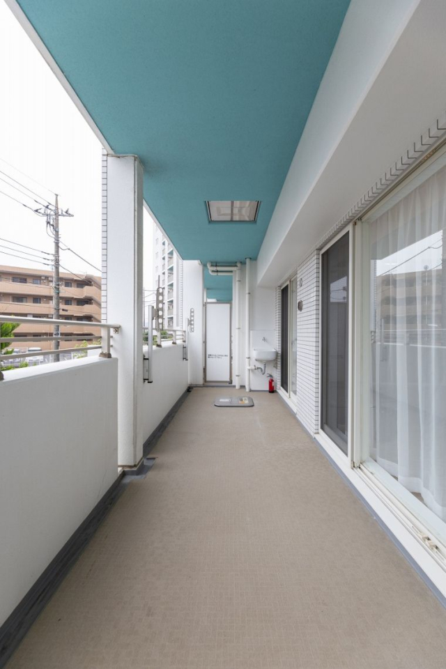 �o���R�j�[ -