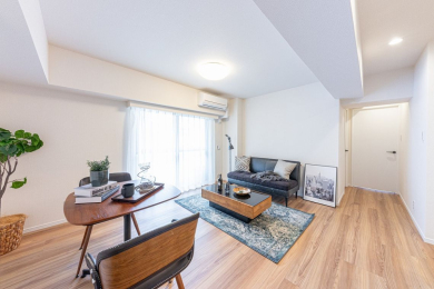 ���r���O -