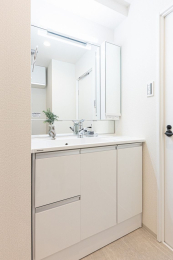 ���ʑ�E���ʏ� -